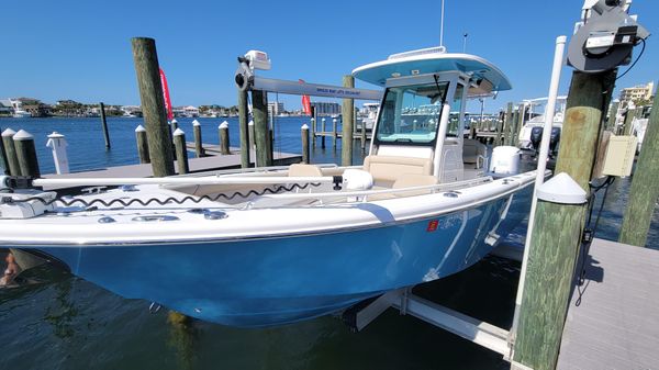Everglades 273 Center Console 