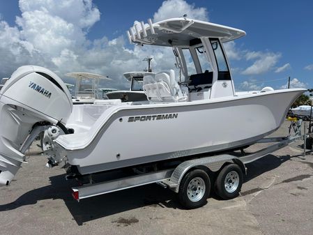 Sportsman OPEN-232-CENTER-CONSOLE image