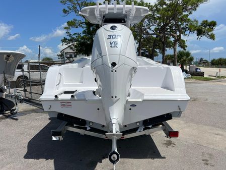 Sportsman OPEN-232-CENTER-CONSOLE image