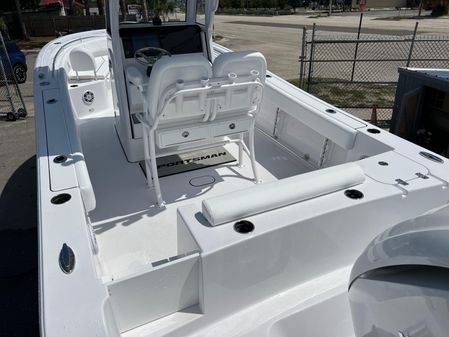 Sportsman OPEN-232-CENTER-CONSOLE image