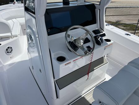 Sportsman OPEN-232-CENTER-CONSOLE image