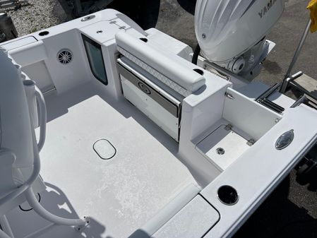 Sportsman OPEN-232-CENTER-CONSOLE image