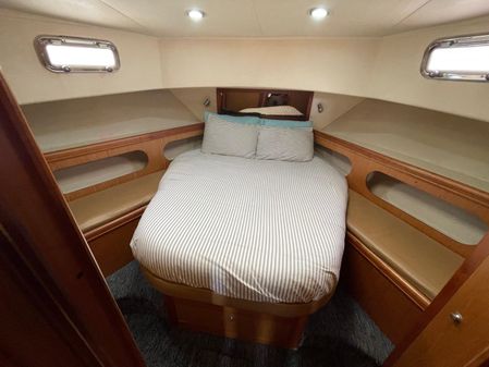 Mainship 430 Aft Cabin 3SR Trawler image