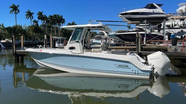 Boston Whaler 250 Outrage 