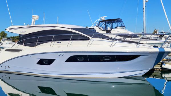 Sea Ray 400 Sundancer 