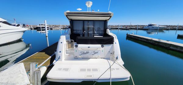 Sea Ray 400 Sundancer image