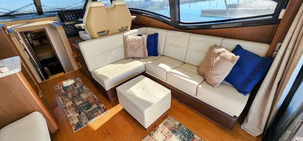 Sea Ray 400 Sundancer image