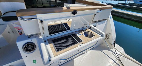 Sea Ray 400 Sundancer image