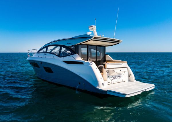 Sea Ray 400 Sundancer image