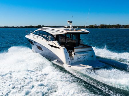 Sea Ray 400 Sundancer image