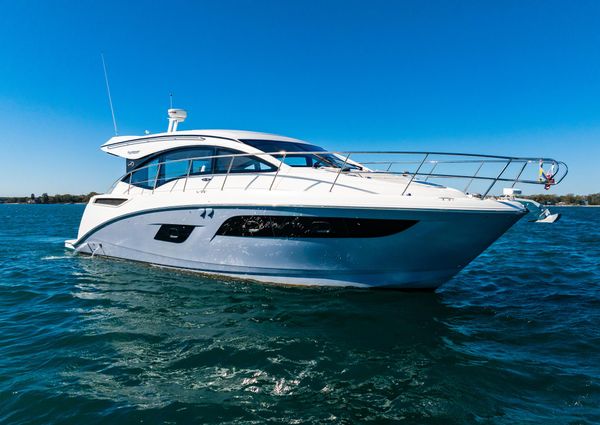 Sea Ray 400 Sundancer image