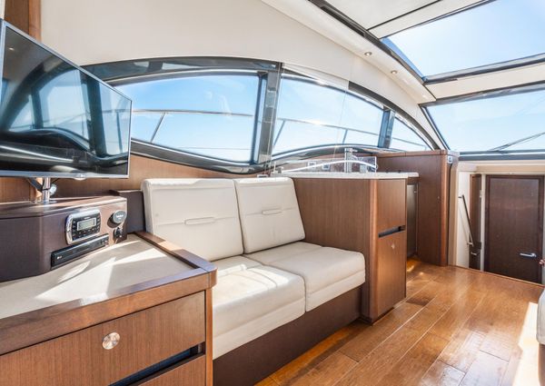 Sea Ray 400 Sundancer image