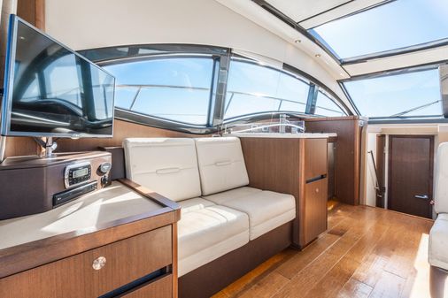 Sea Ray 400 Sundancer image