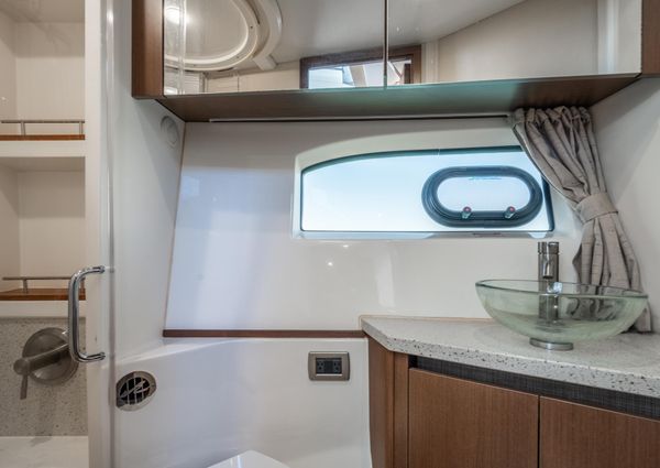 Sea Ray 400 Sundancer image