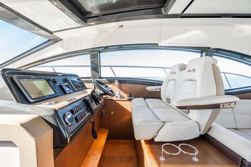 Sea Ray 400 Sundancer image