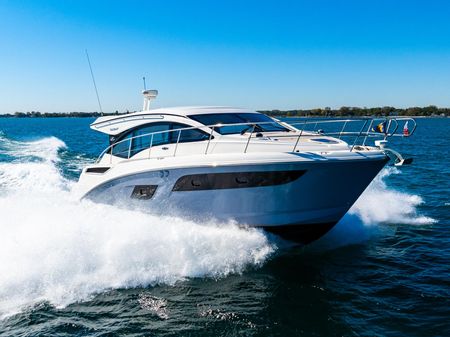 Sea Ray 400 Sundancer image