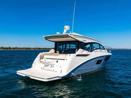 Sea Ray 400 Sundancer image