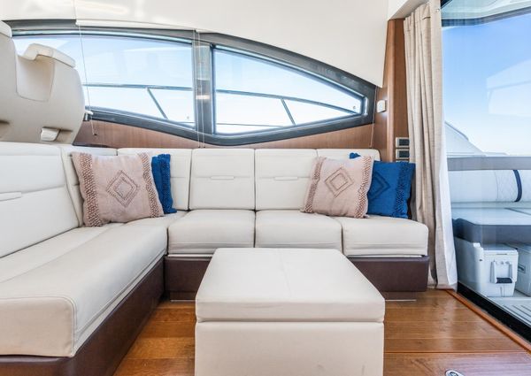 Sea Ray 400 Sundancer image