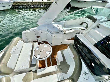 Monterey 295 Sport Yacht image