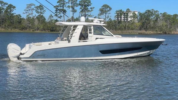 Boston Whaler 420 Outrage