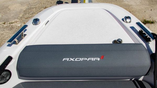 Axopar 22 T-Top image