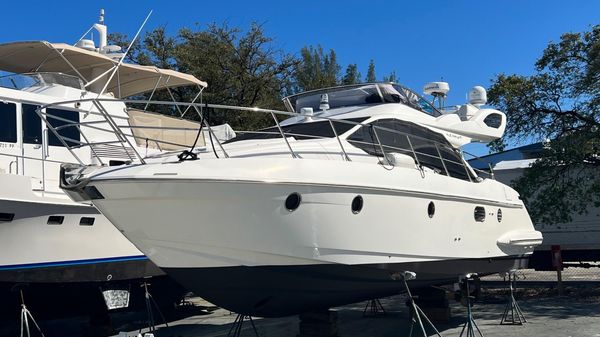 Azimut 43S