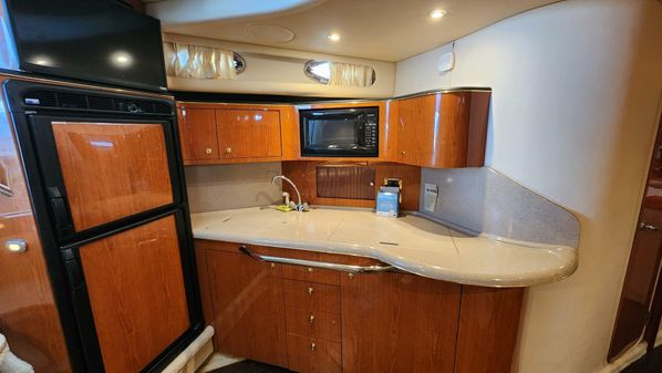 Sea Ray 380 Sundancer image