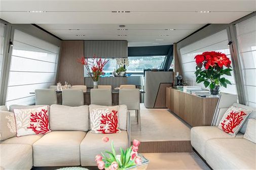 Ferretti Yachts 720 image