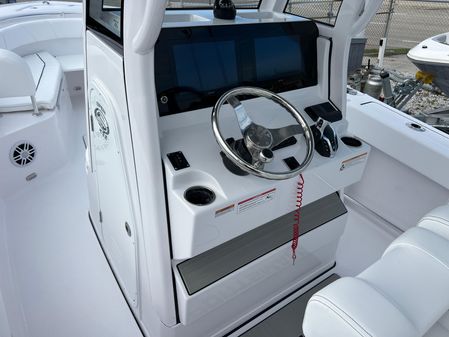 Sportsman OPEN-232-CENTER-CONSOLE image