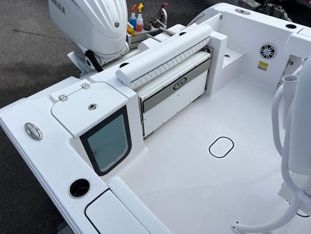 Sportsman OPEN-232-CENTER-CONSOLE image