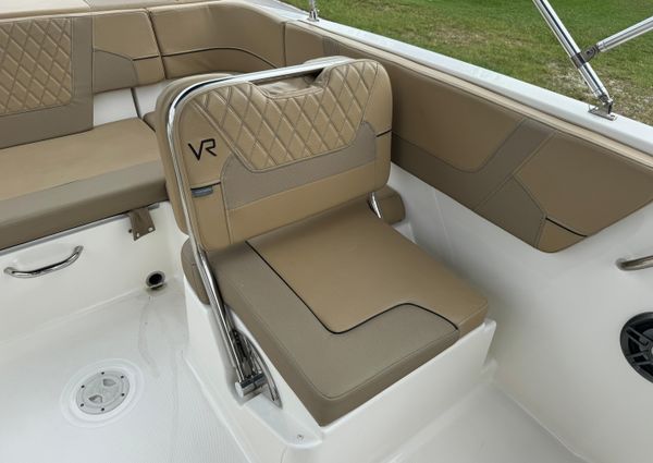 Bayliner VR6-BOWRIDER-OB image