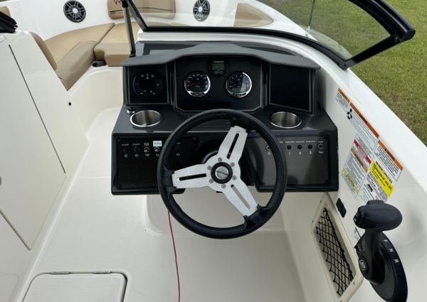 Bayliner VR6-BOWRIDER-OB image