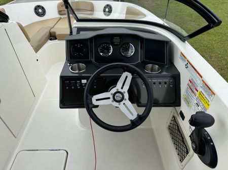 Bayliner VR6-BOWRIDER-OB image