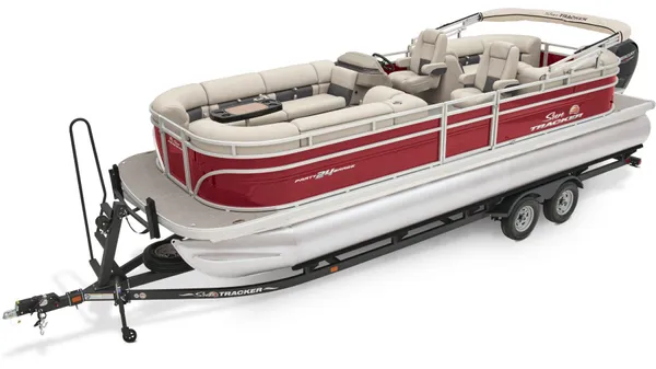 2025 Sun Tracker Party Barge 24 DLX