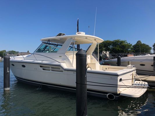 Tiara 4100 Open - main image