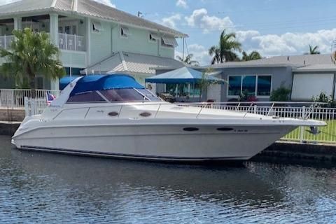 Sea Ray 330 Sundancer - main image