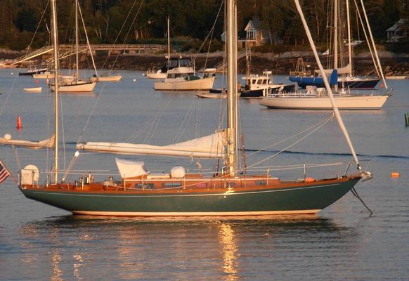 Alden Caravelle Yawl - main image