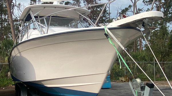 Grady-White Express 330 