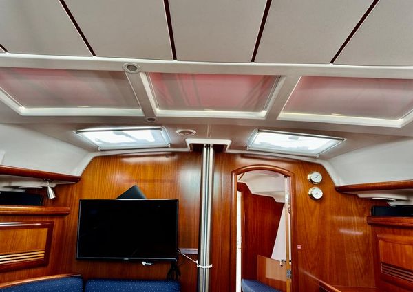 Beneteau 393 image