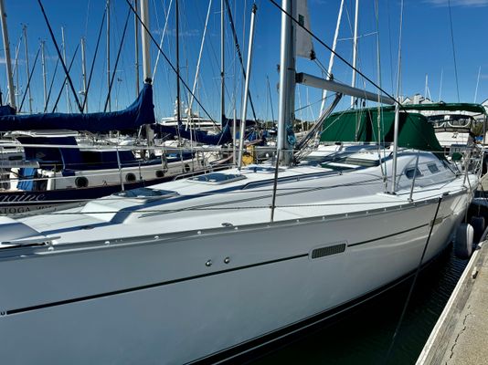 Beneteau 393 - main image