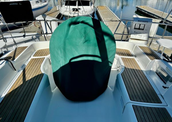 Beneteau 393 image