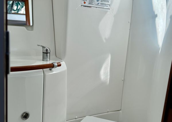 Beneteau 393 image