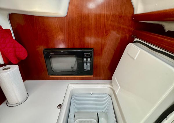 Beneteau 393 image