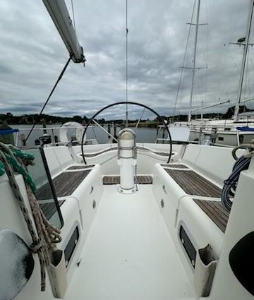 Beneteau 42S7 image