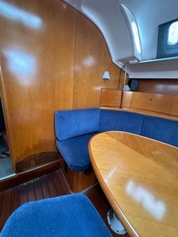 Beneteau 42S7 image