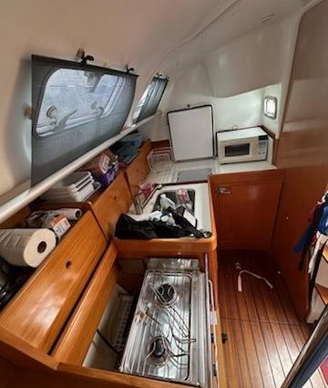 Beneteau 42S7 image