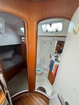 Beneteau 42S7 image