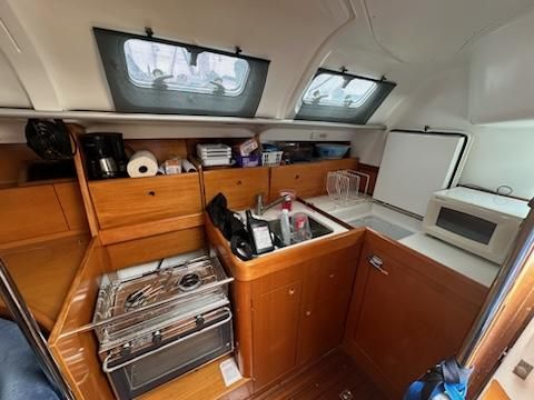 Beneteau 42S7 image