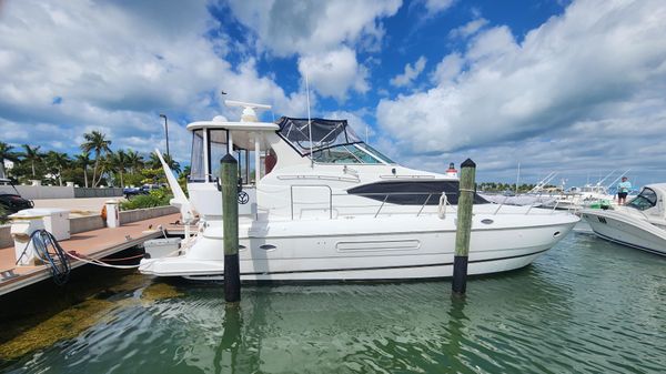 Cruisers Yachts 4450 Express Motoryacht