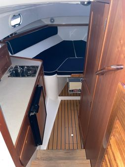 Hunt Yachts Surfhunter 32 image